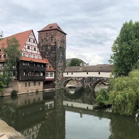 شقة Ferienwohnung Nuernberger Tor