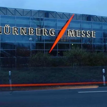アパート Ferienwohnung Nuernberger Tor *